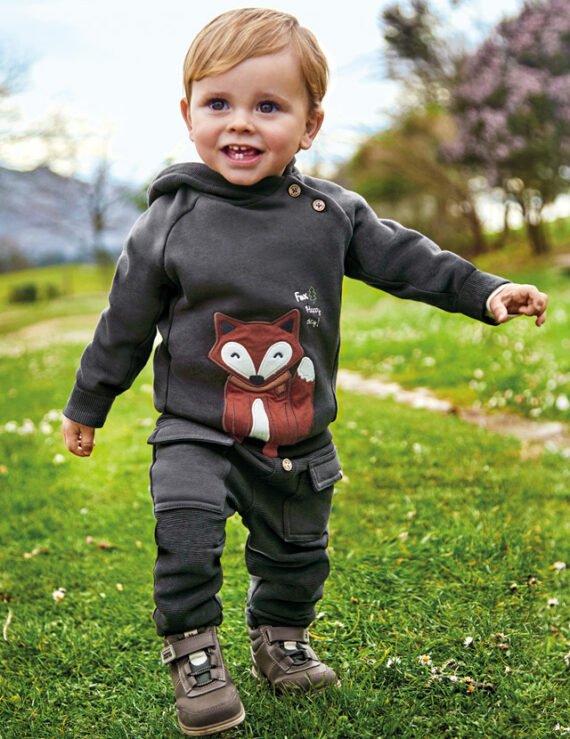 Jumper with interactive design baby