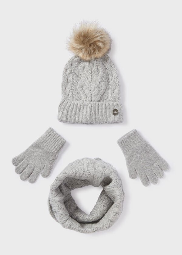 Braided hat and scarf set girl