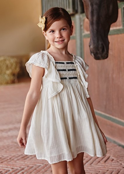 Embroidered dress with ruffles girl