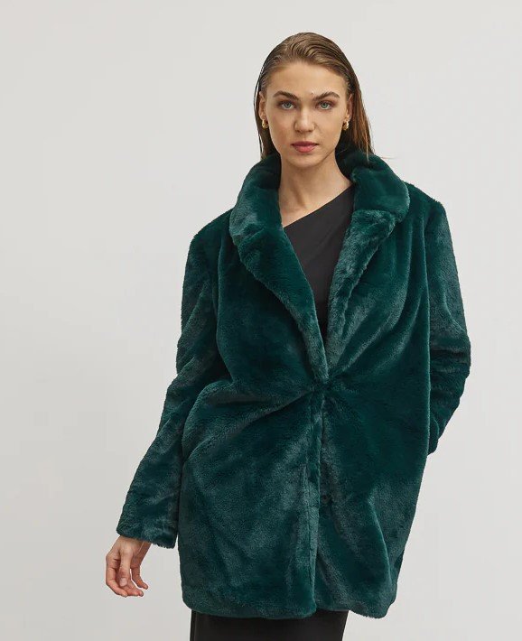 Fur coat short