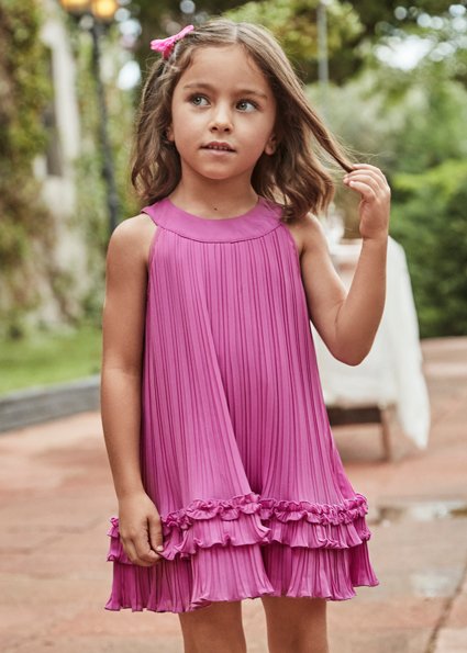 Girl pleated dress