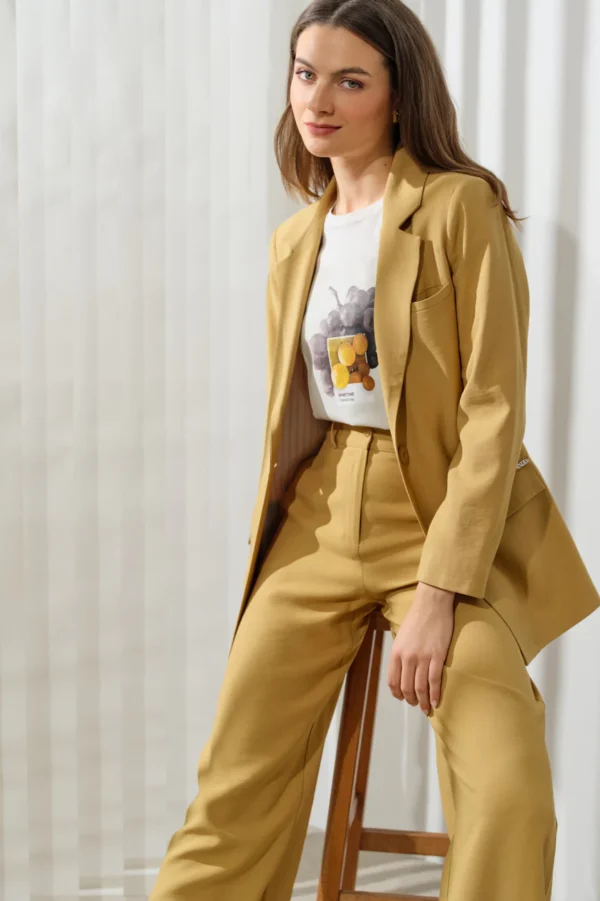Women suit