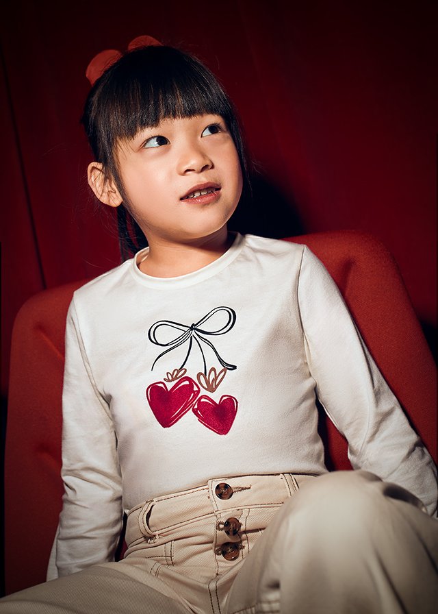 Girls t-shirt with scrunchie