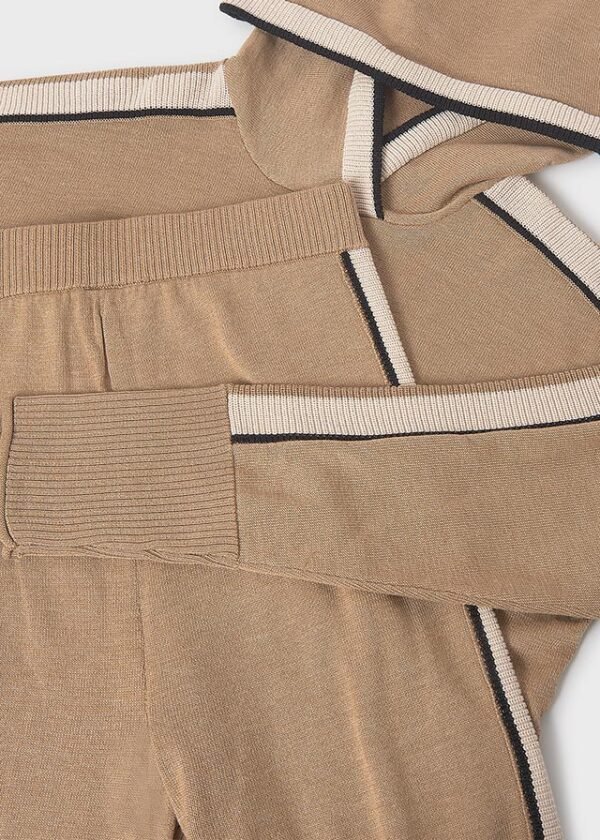 Girls trousers and hoody set