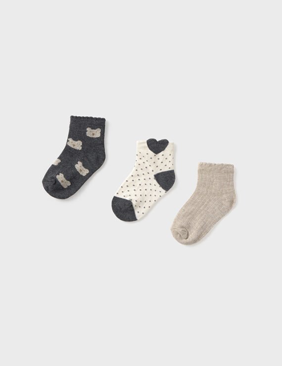 Back of 3 socks baby