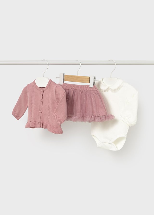 15-02830-061-L-4 Newborn 3 piece set
