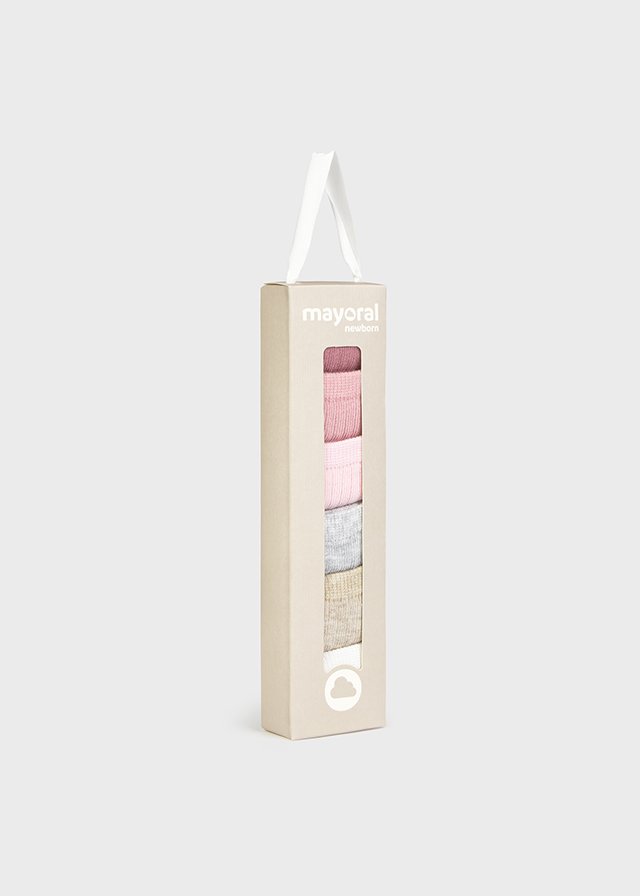 Newborn 6 pack of plain socks