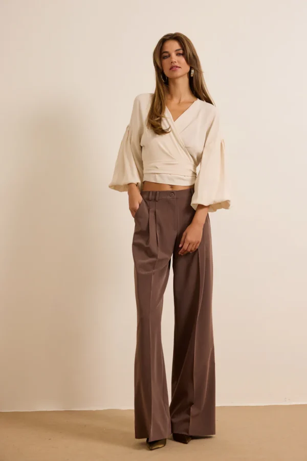 Pants pleats