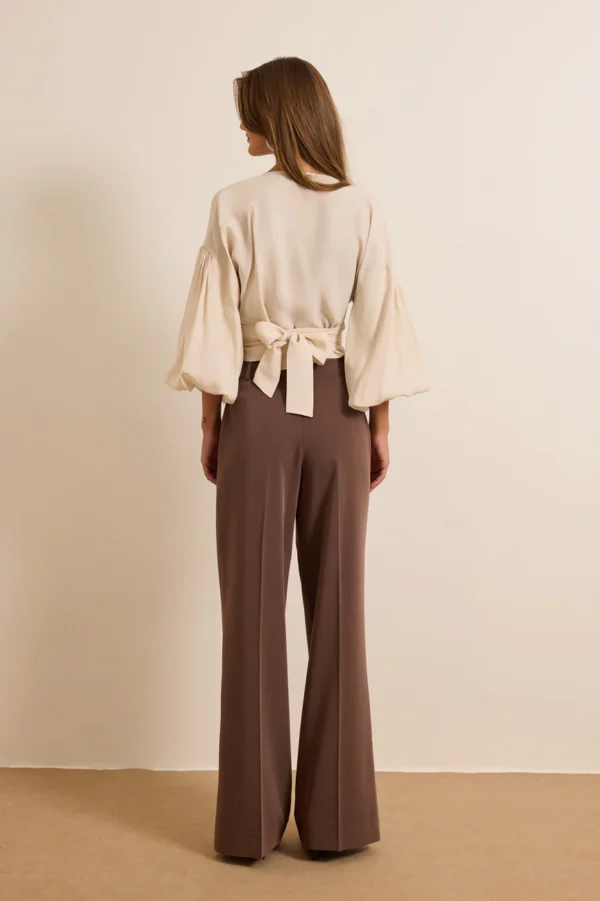 Pants pleats