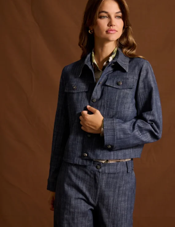 Jean jacket stone buttons