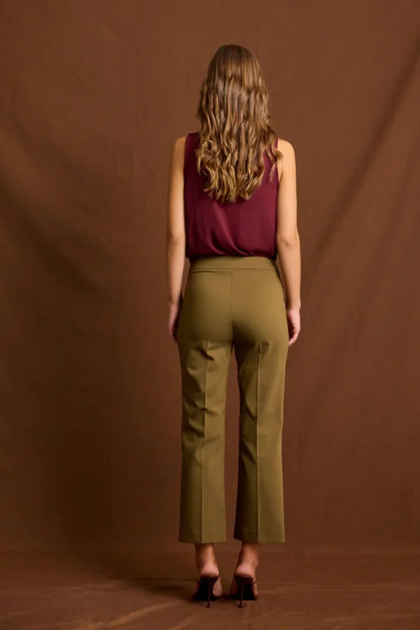 Cropped pants