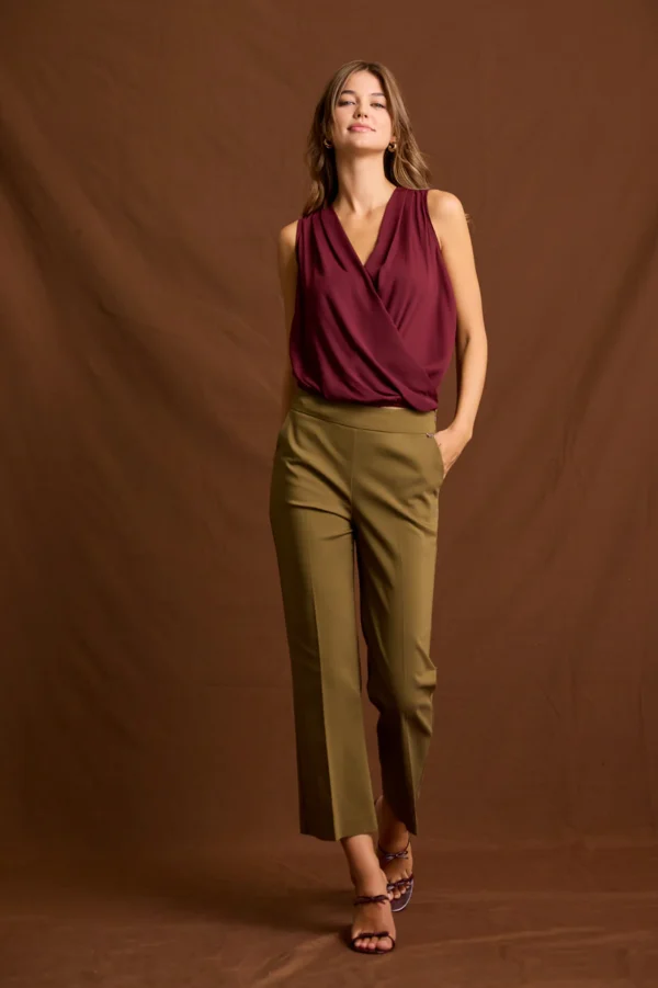 Cropped pants