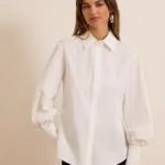 Shirt wide sleeves