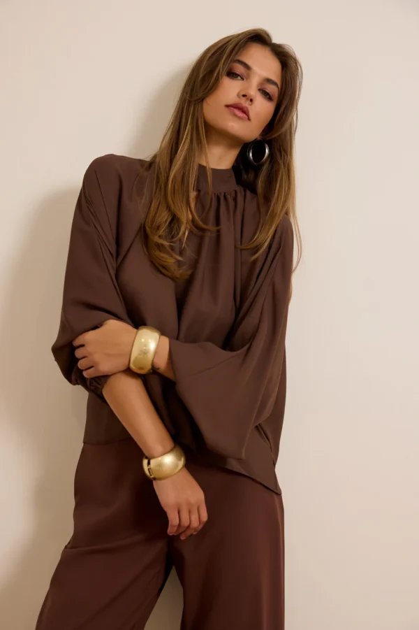 Blouse drape shape