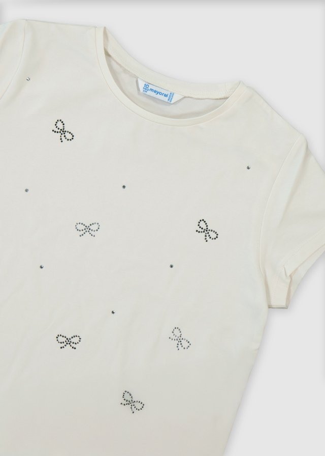 Bow t-shirt girl