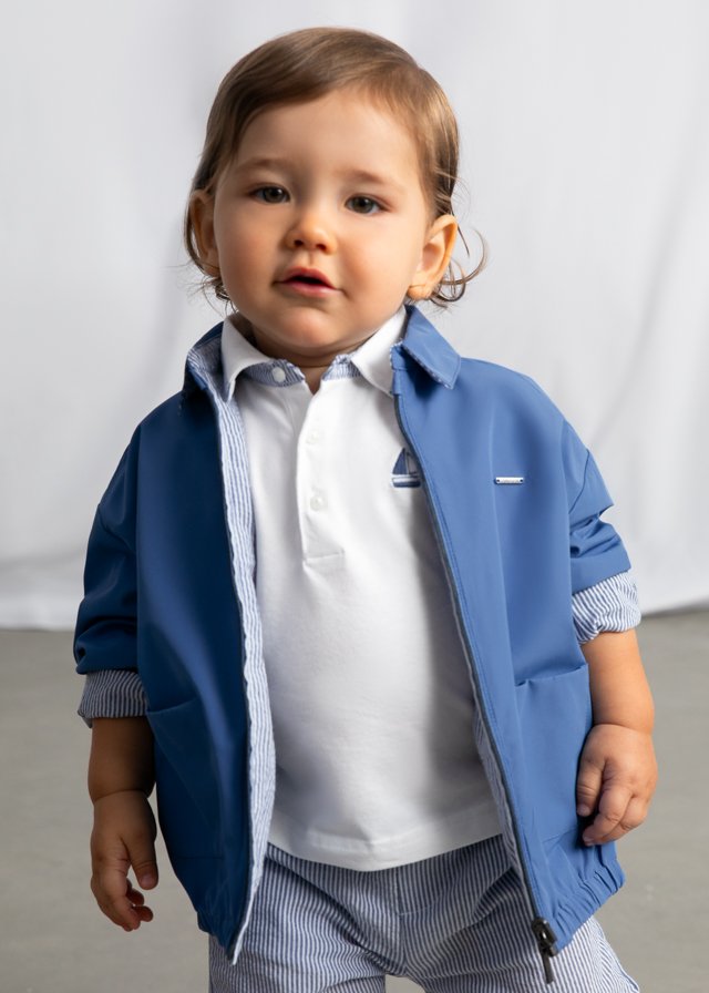 Reversible windbreaker for babies