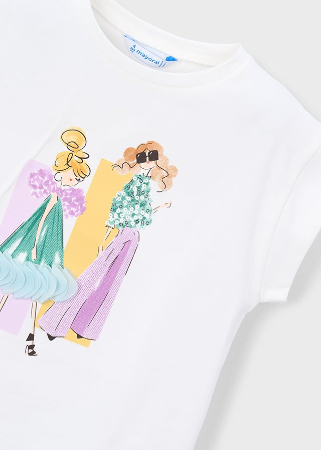 Print t-shirt girl