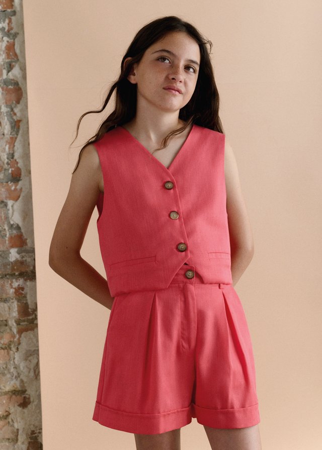 Girl's top and shorts set