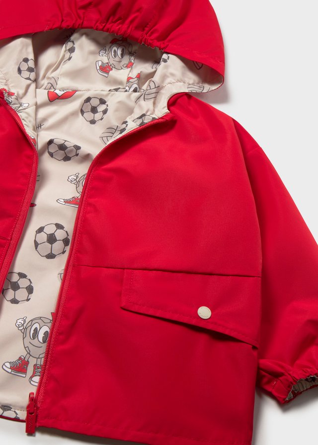 Reversible windbreaker for babies