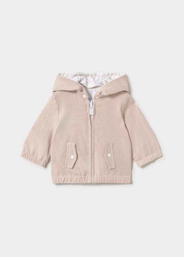 Reversible windbreaker for newborns