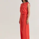 Set with button top
