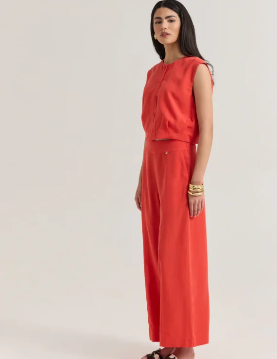 Set with button top