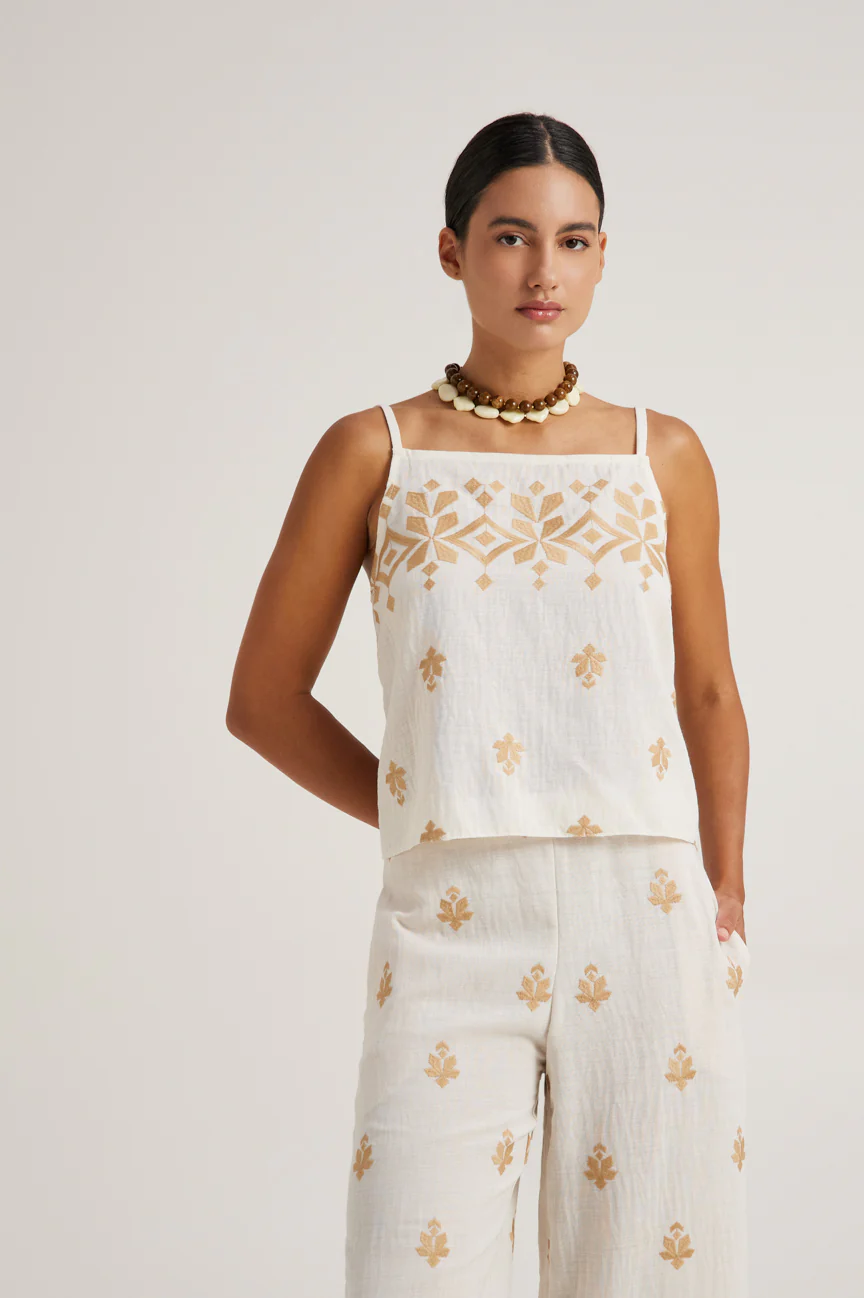 Linen set with embroidery