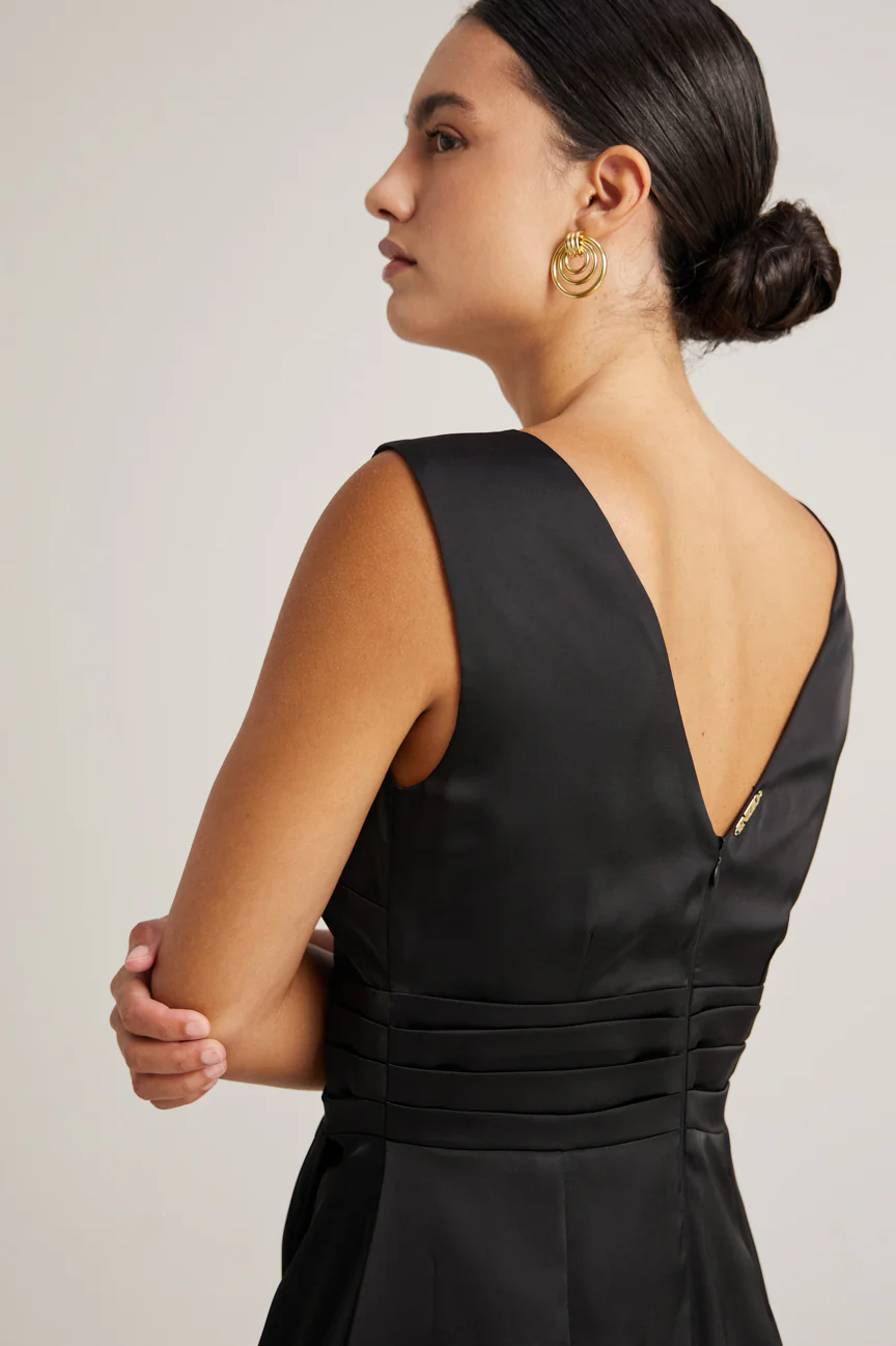 Silk dress ceremony