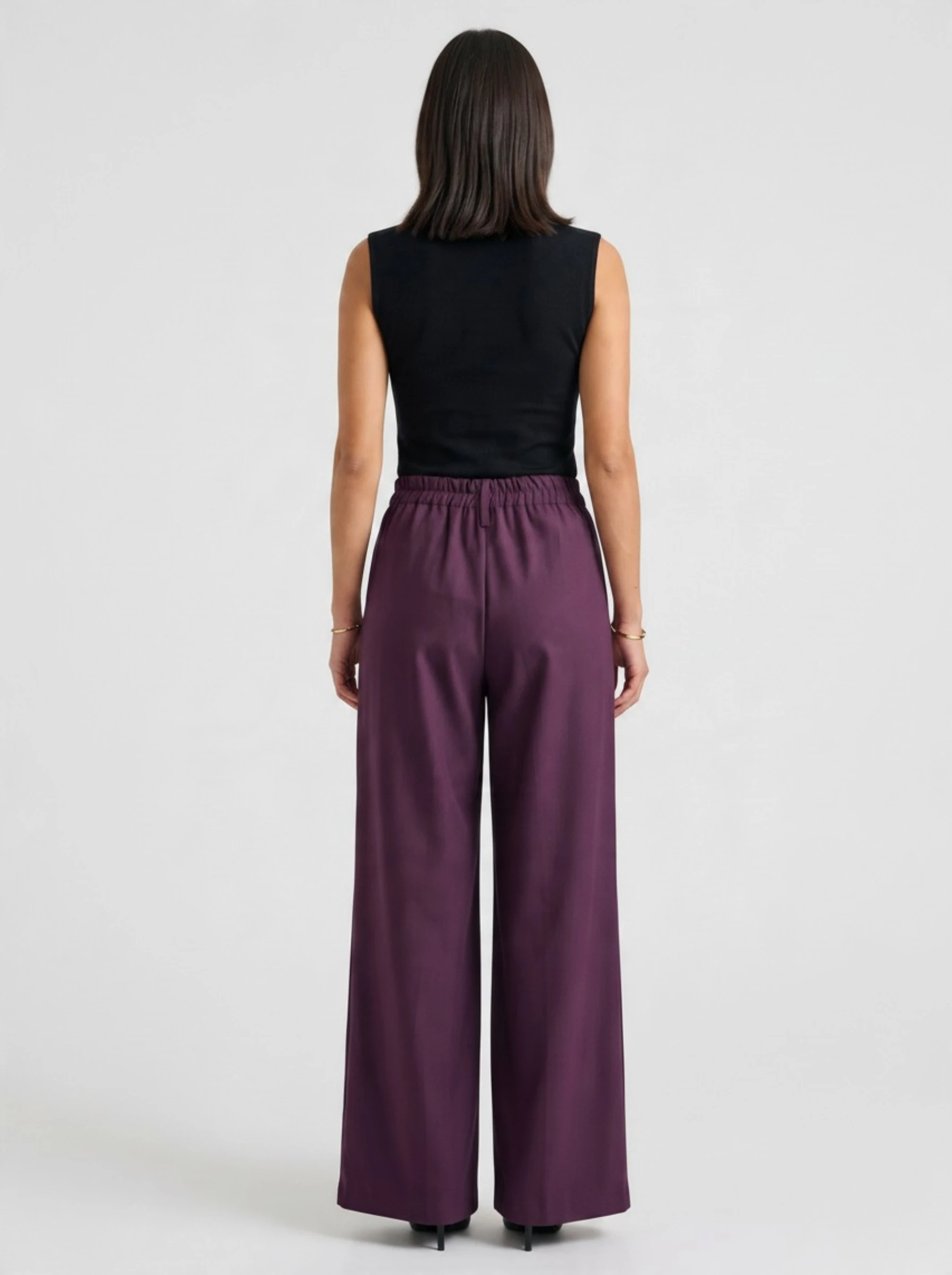 Wide pants buttons front