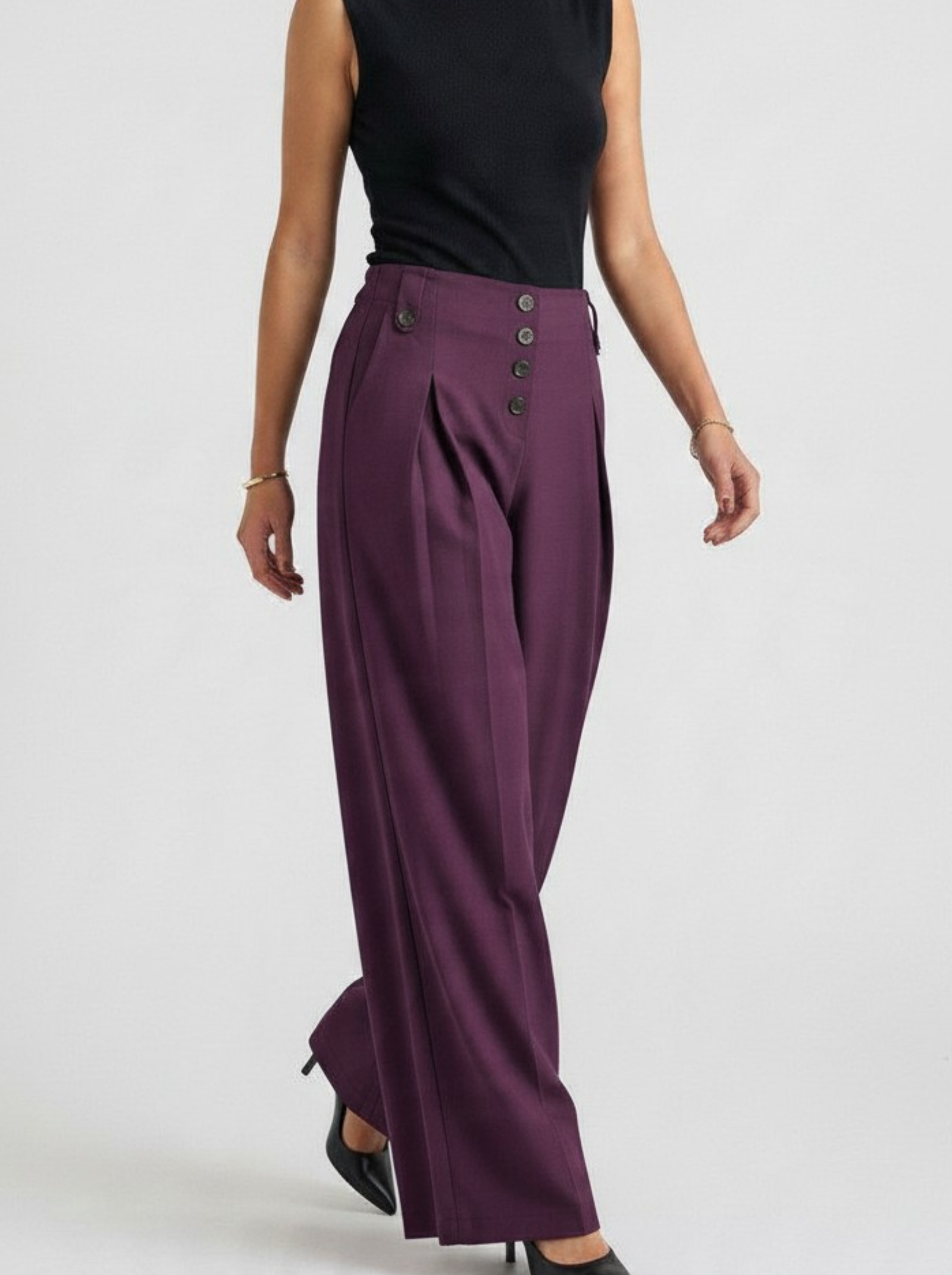 Wide pants buttons front