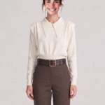 Long collar sweater