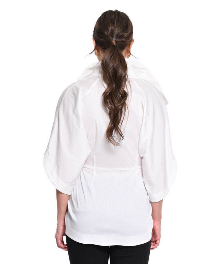 Oversize white shirt