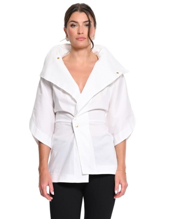 Oversize white shirt