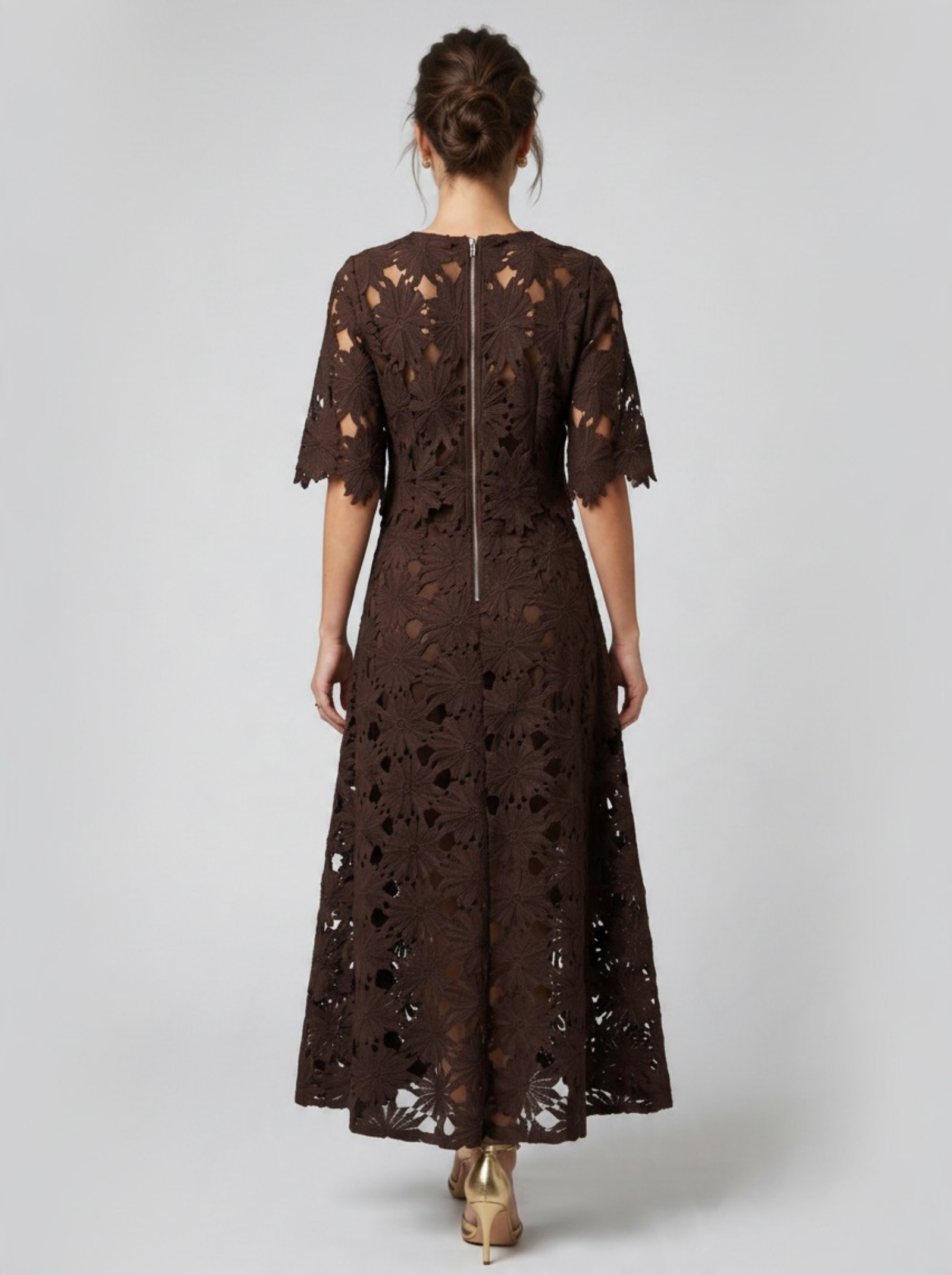 Lace dress brown