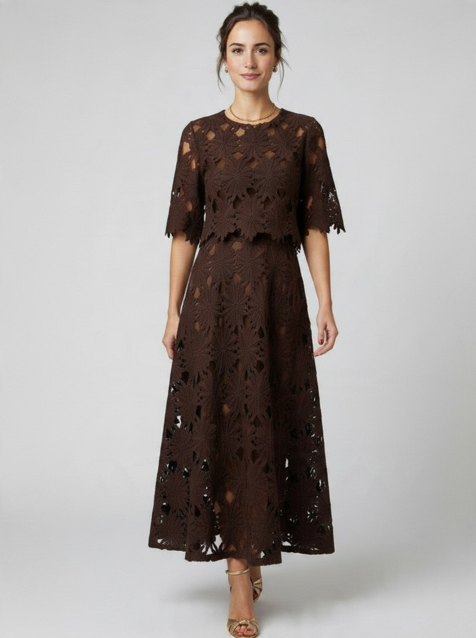 Lace dress brown