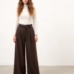 Wide pants with belt