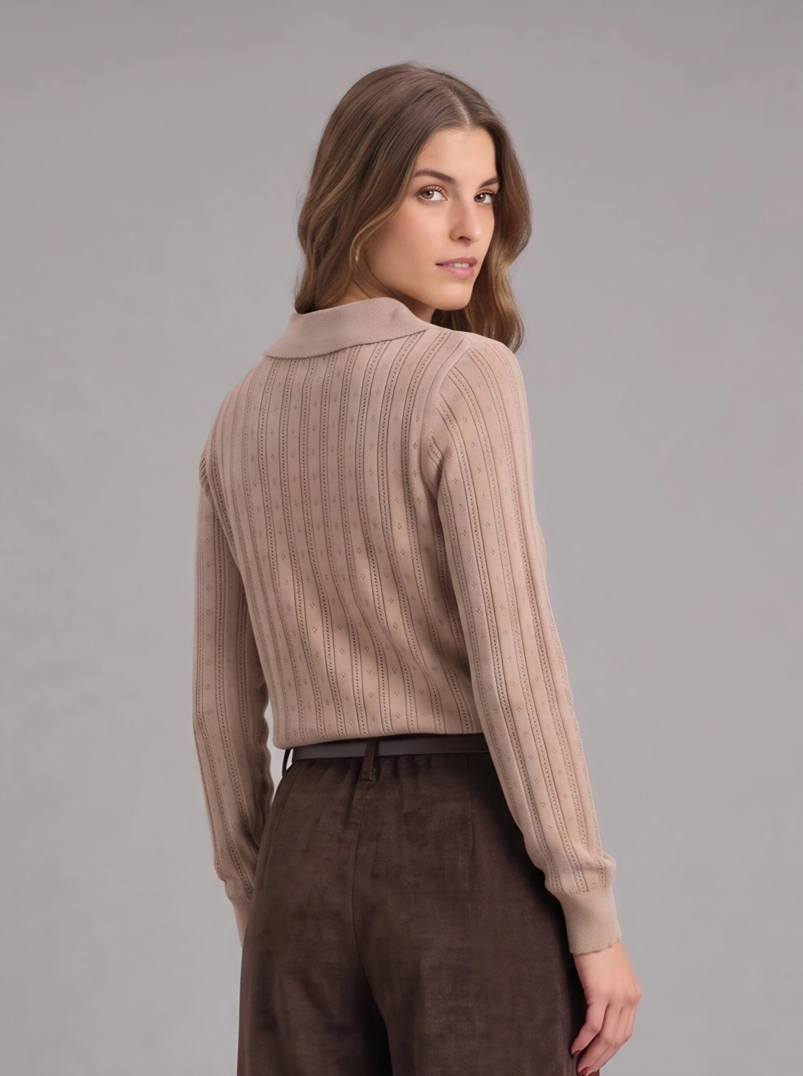 Sweater round collar