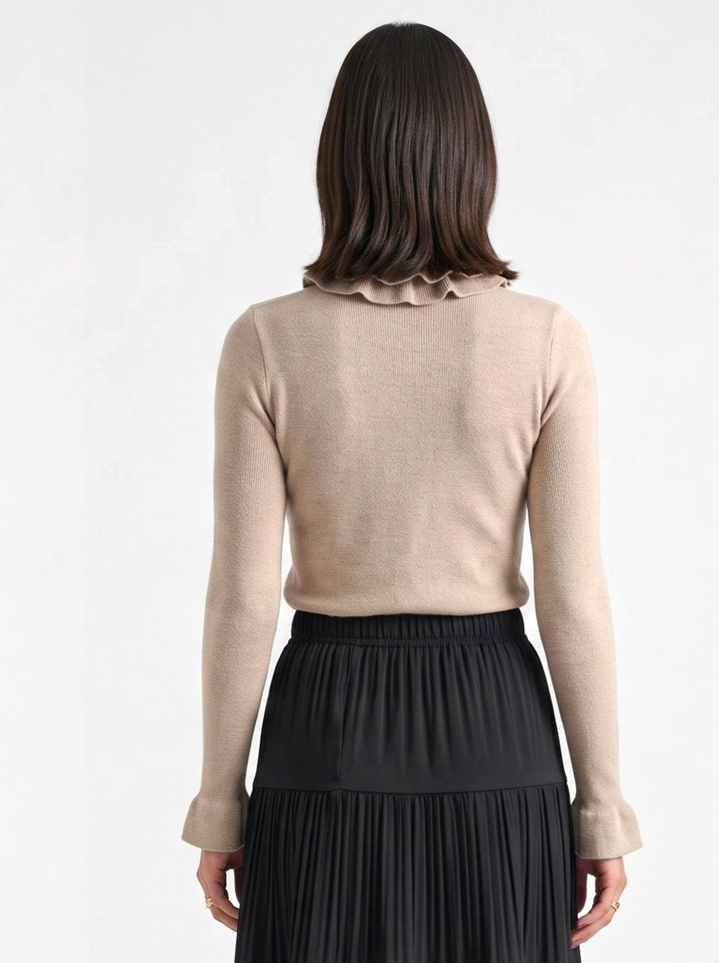 Sweater ruffle collar